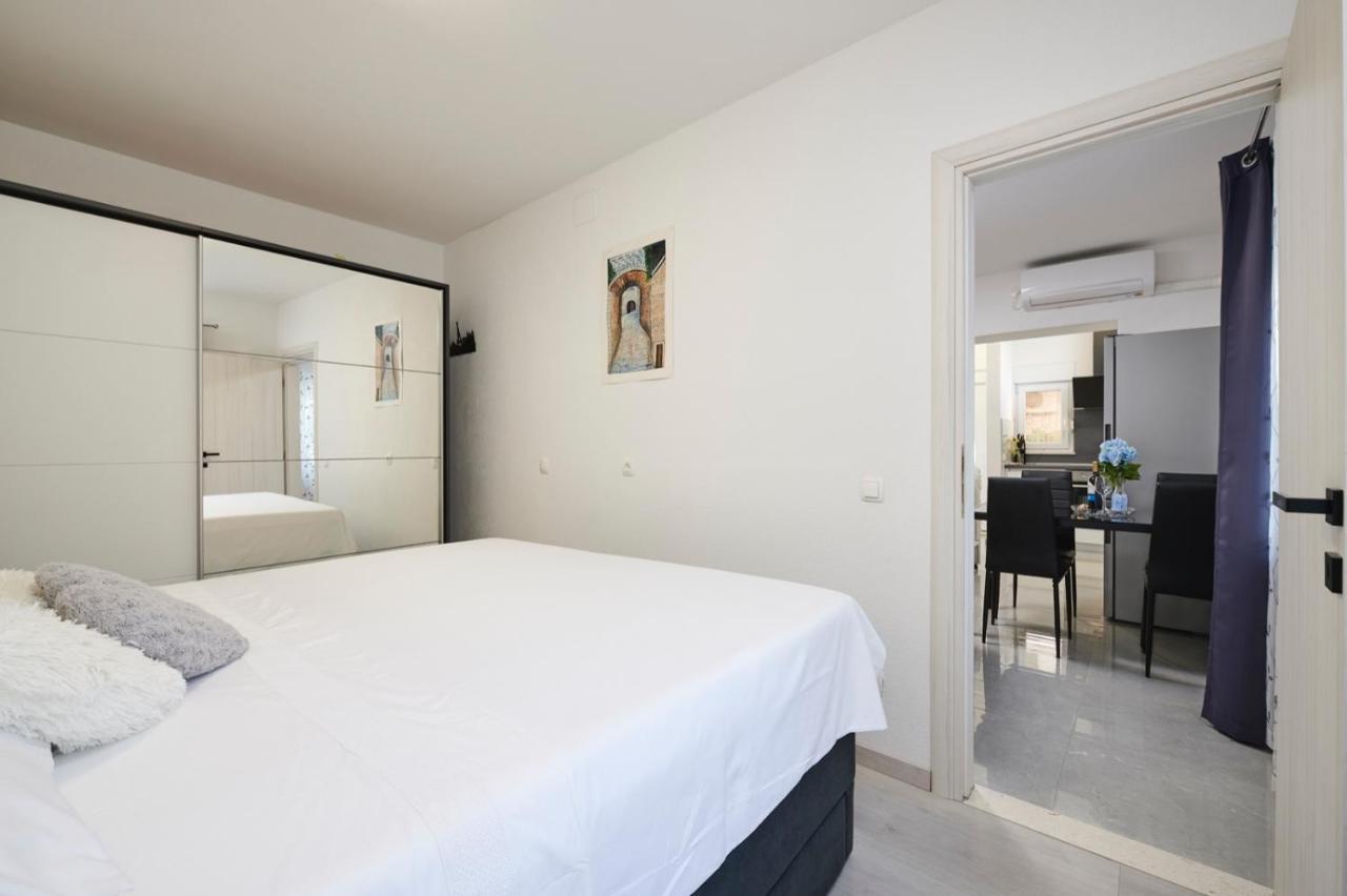 Apartment Josip Ciovo โตรกีร์ ภายนอก รูปภาพ