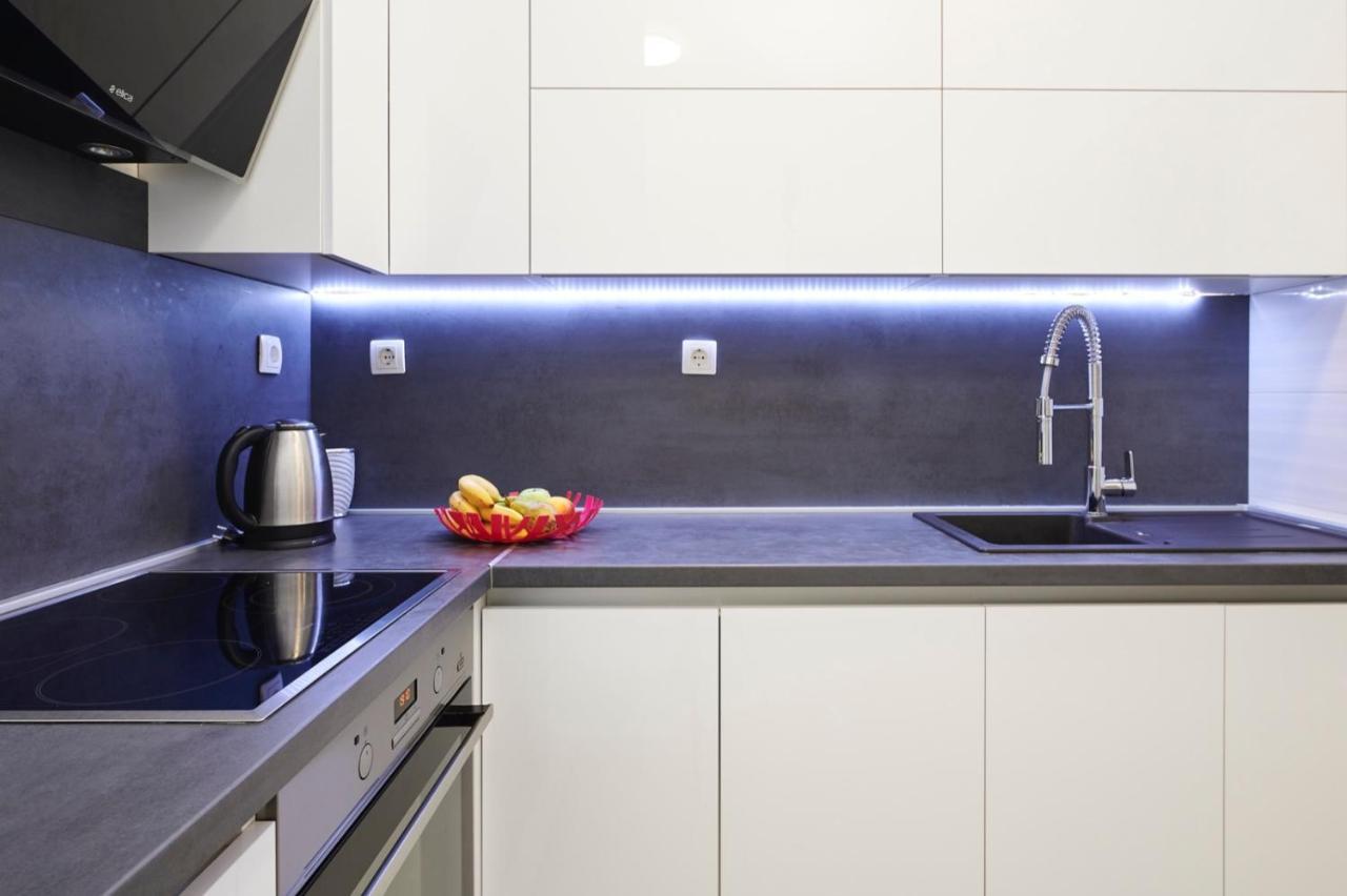 Apartment Josip Ciovo โตรกีร์ ภายนอก รูปภาพ