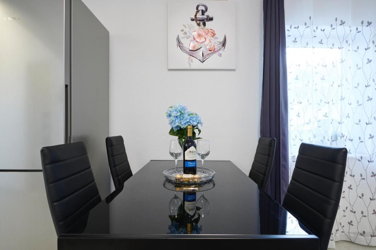 Apartment Josip Ciovo โตรกีร์ ภายนอก รูปภาพ